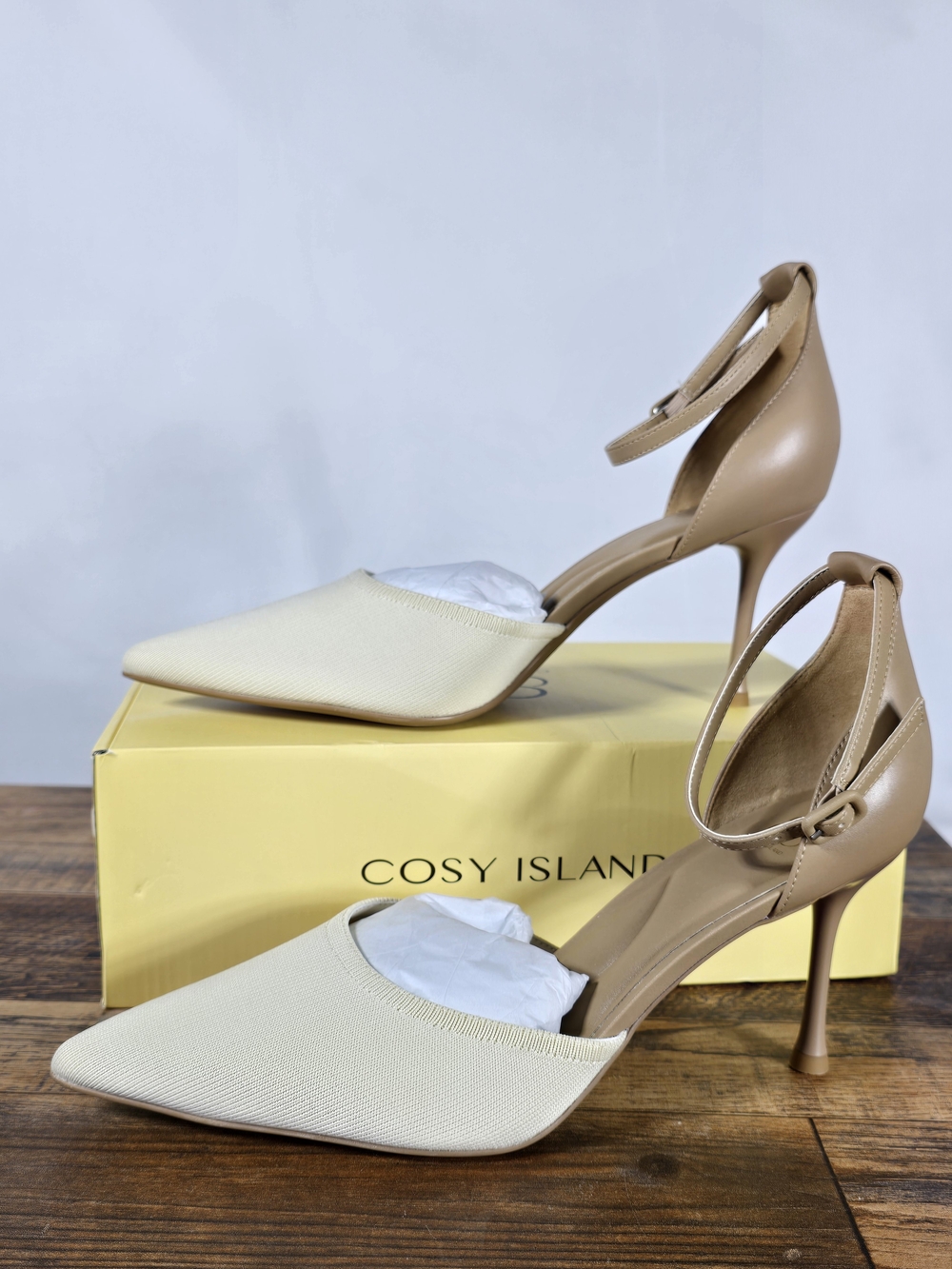Cosy Women's Two-Tone Pointed Ankle Strap Heels in Cream and Tan Size 11